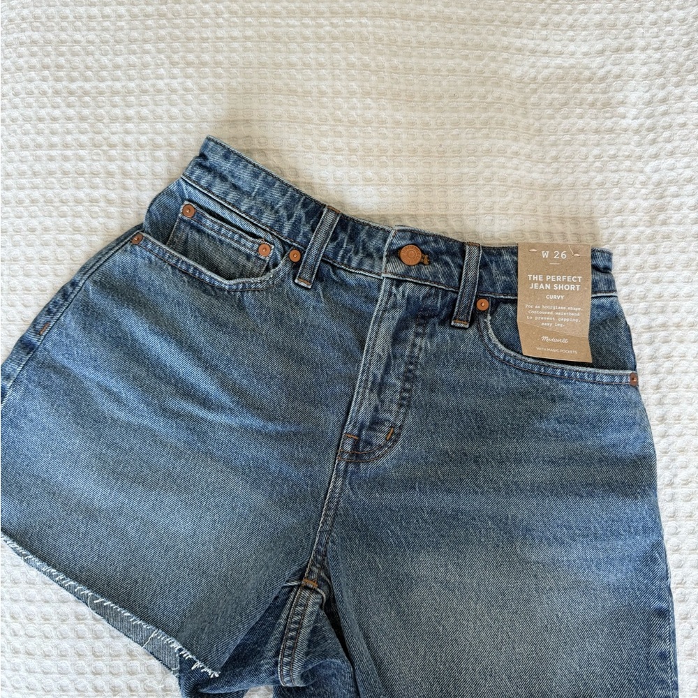 Madewell “The Perfect Jean Short” Curvy S26